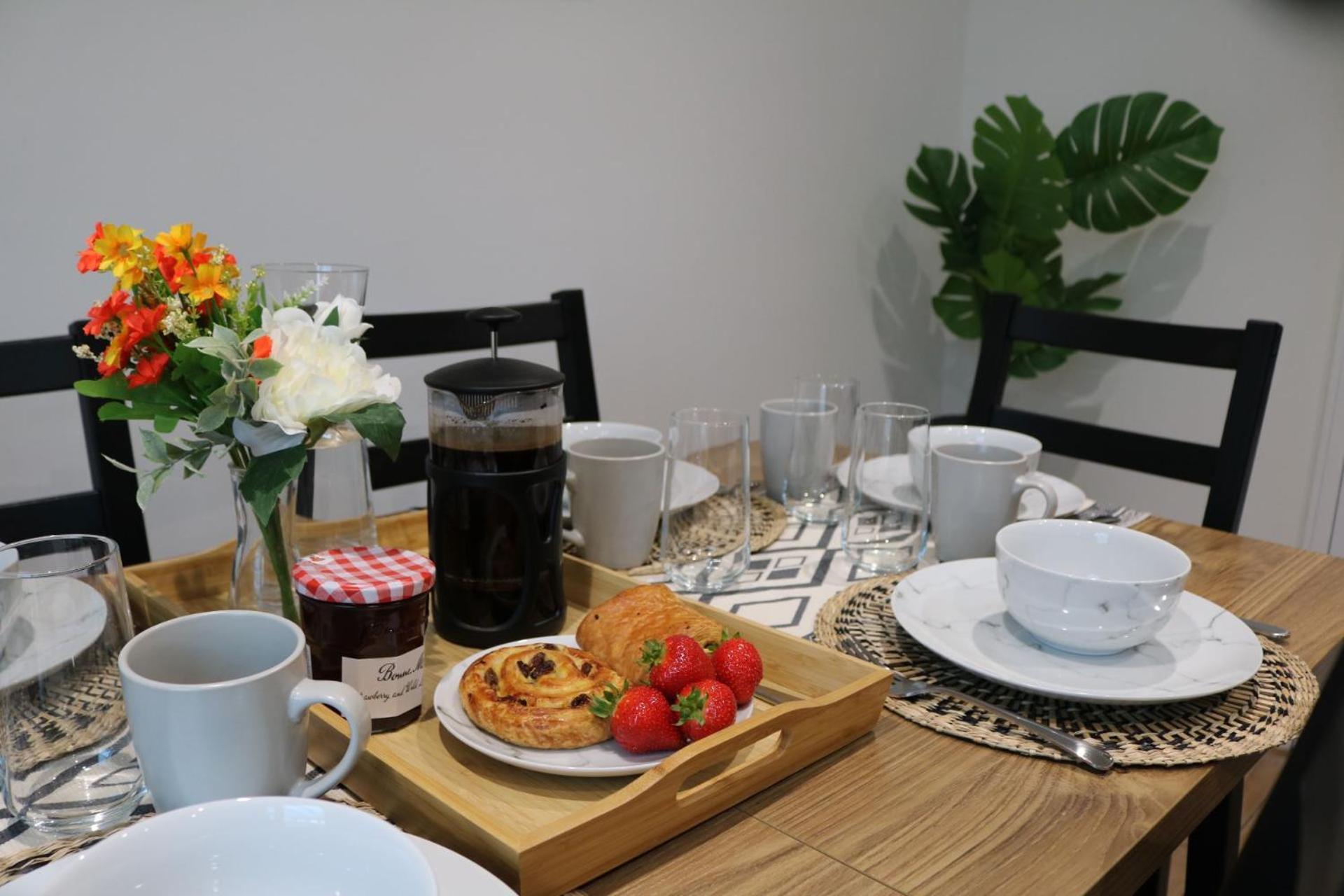 Rooms In Stylish House Milton Keynes Esterno foto